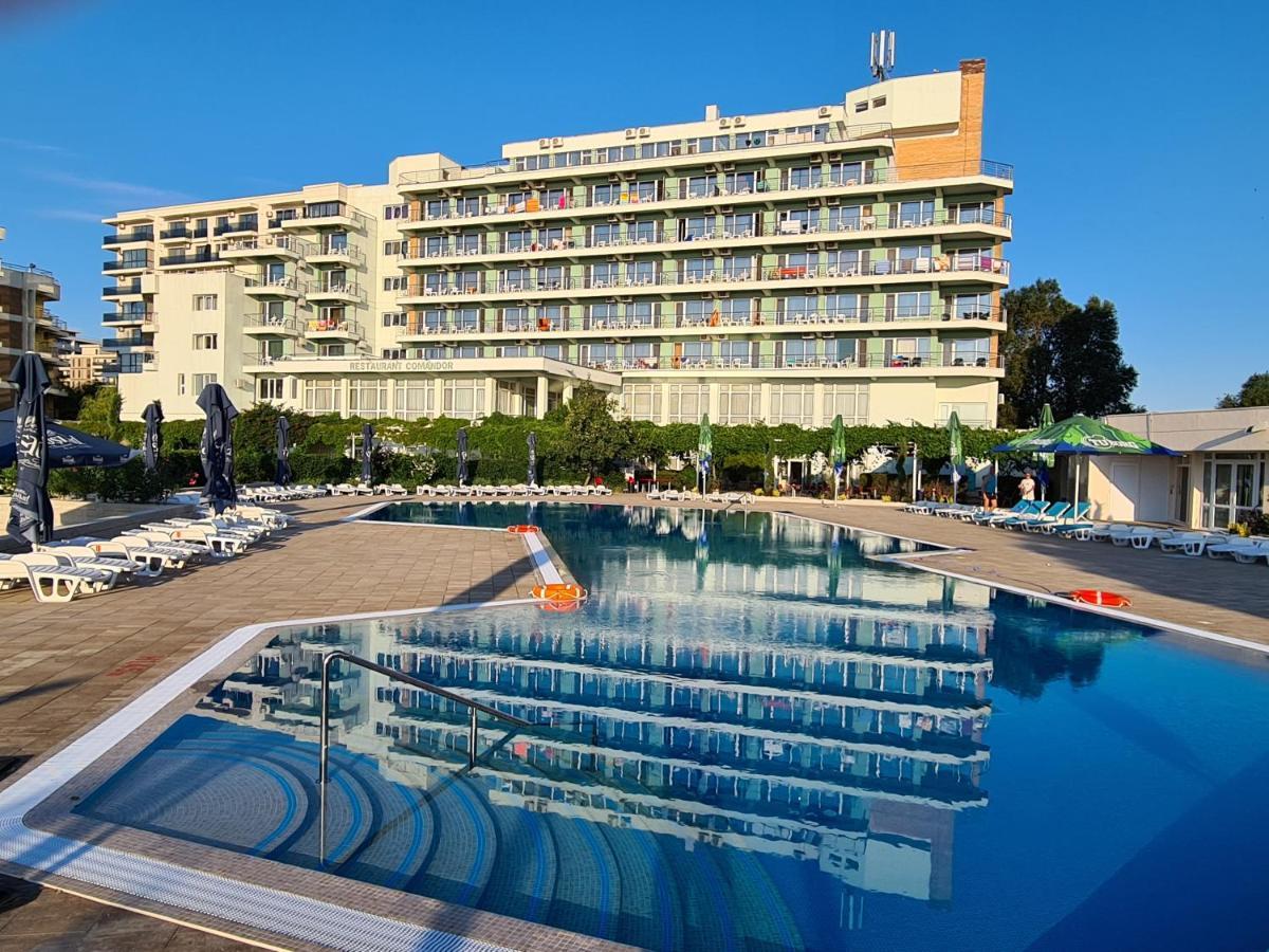 Hotel Comandor Mamaia Ngoại thất bức ảnh