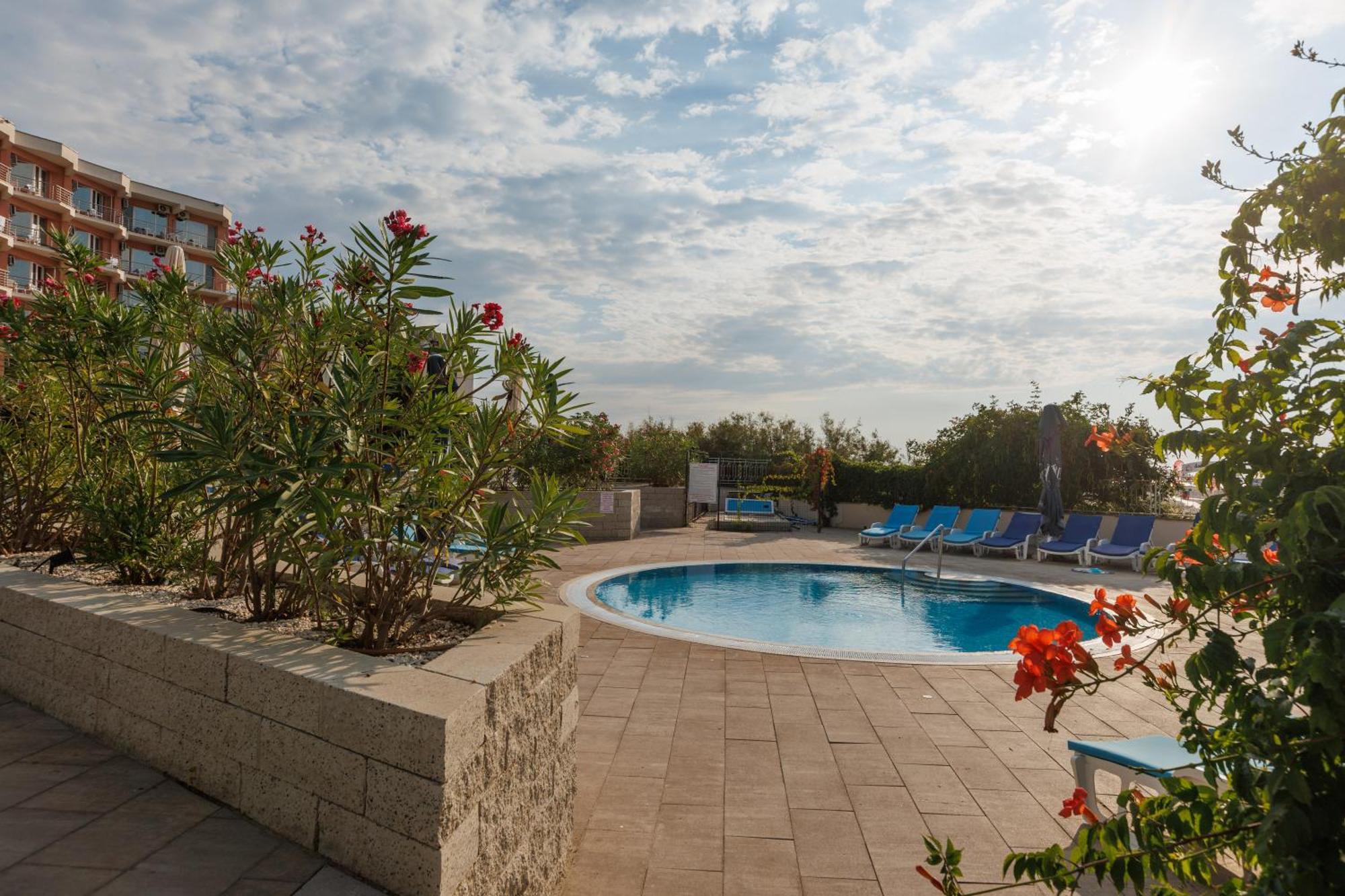 Hotel Comandor Mamaia Ngoại thất bức ảnh