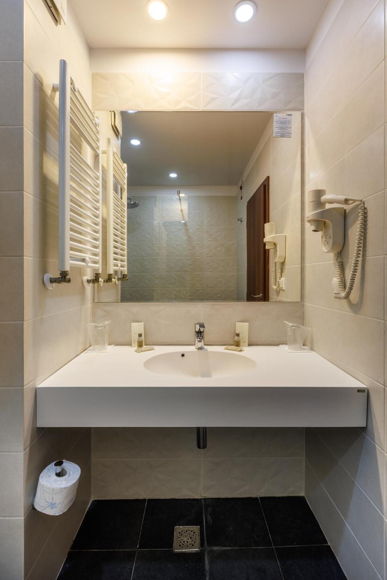 Hotel Comandor Mamaia Ngoại thất bức ảnh