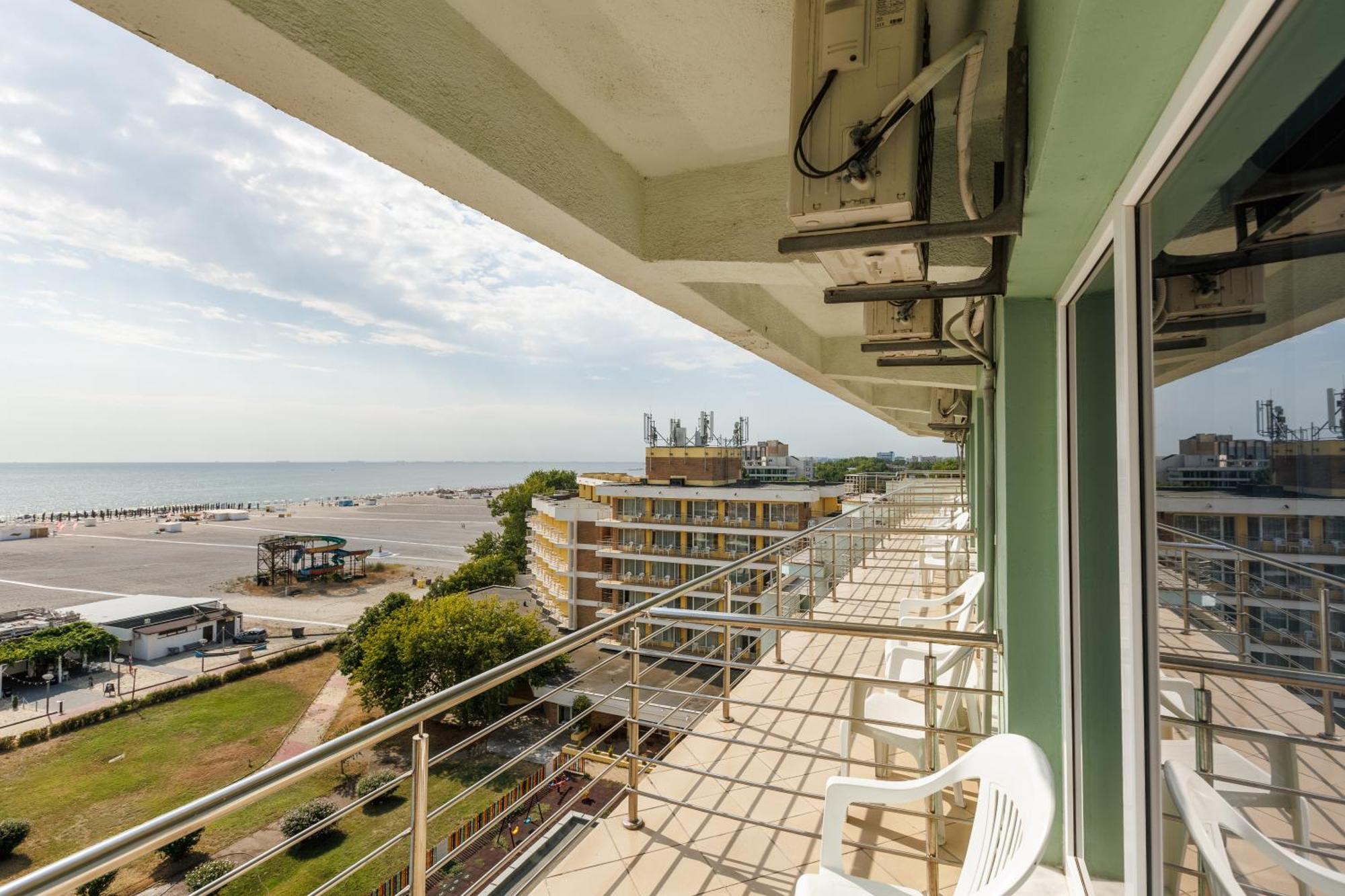 Hotel Comandor Mamaia Ngoại thất bức ảnh