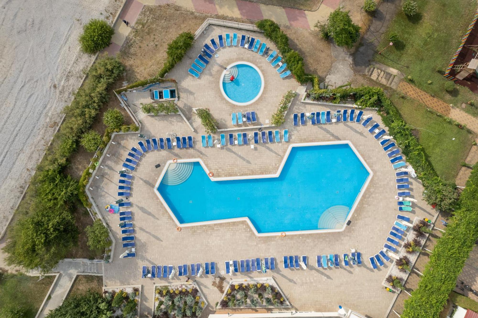 Hotel Comandor Mamaia Ngoại thất bức ảnh