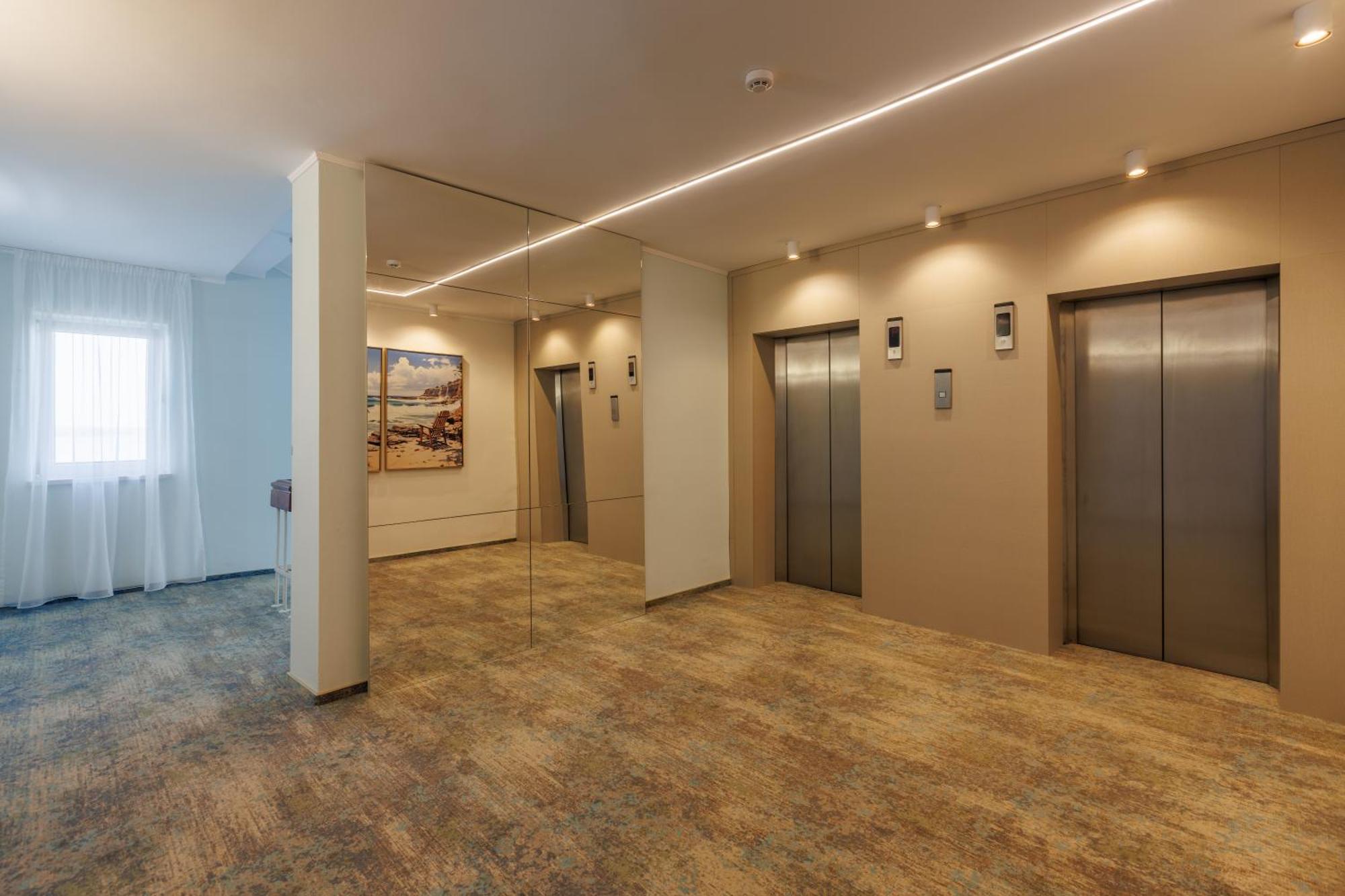 Hotel Comandor Mamaia Ngoại thất bức ảnh