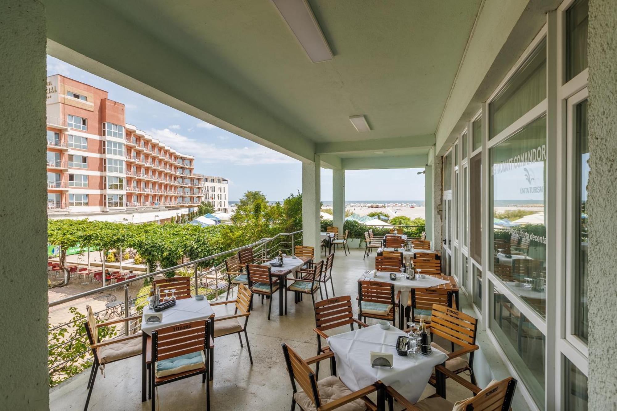 Hotel Comandor Mamaia Ngoại thất bức ảnh