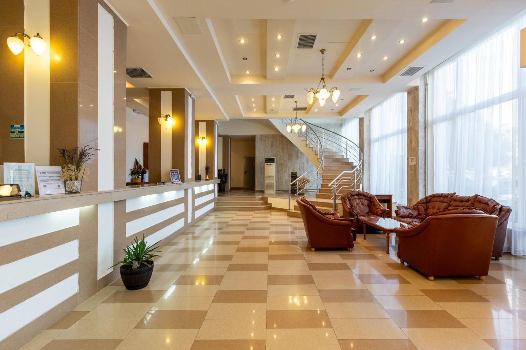 Hotel Comandor Mamaia Ngoại thất bức ảnh