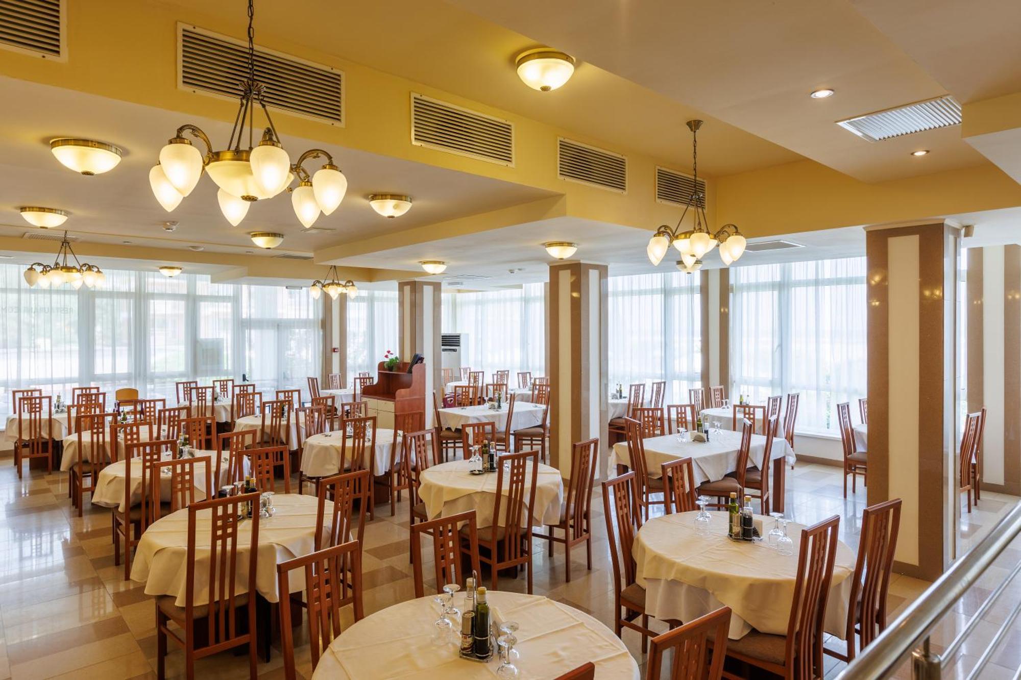 Hotel Comandor Mamaia Ngoại thất bức ảnh