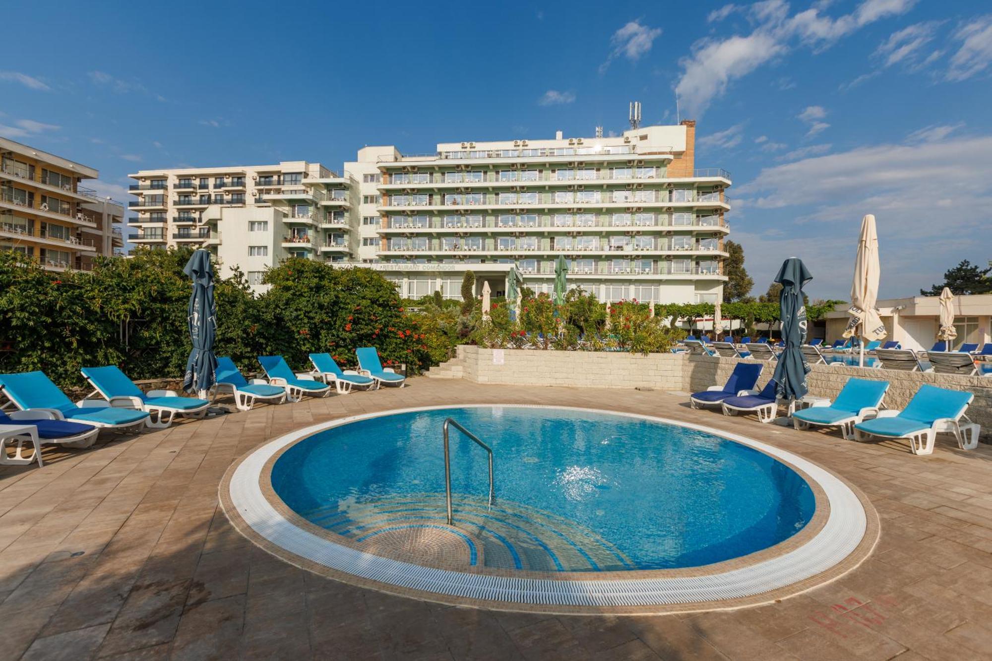 Hotel Comandor Mamaia Ngoại thất bức ảnh