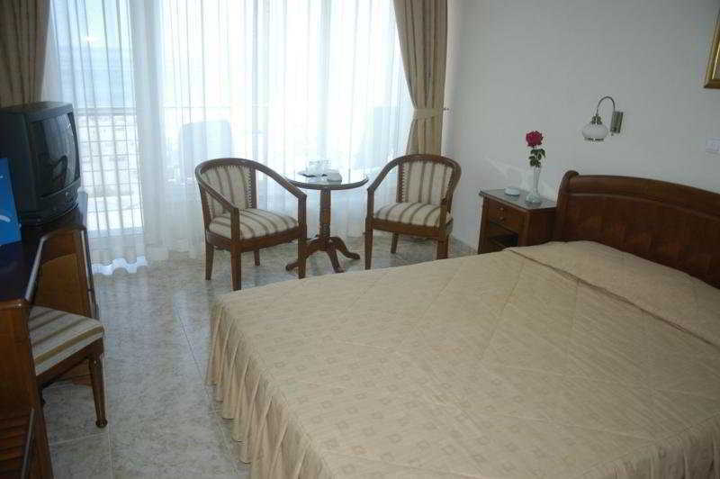 Hotel Comandor Mamaia Ngoại thất bức ảnh
