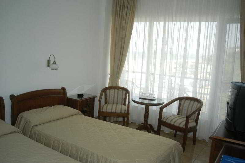 Hotel Comandor Mamaia Ngoại thất bức ảnh